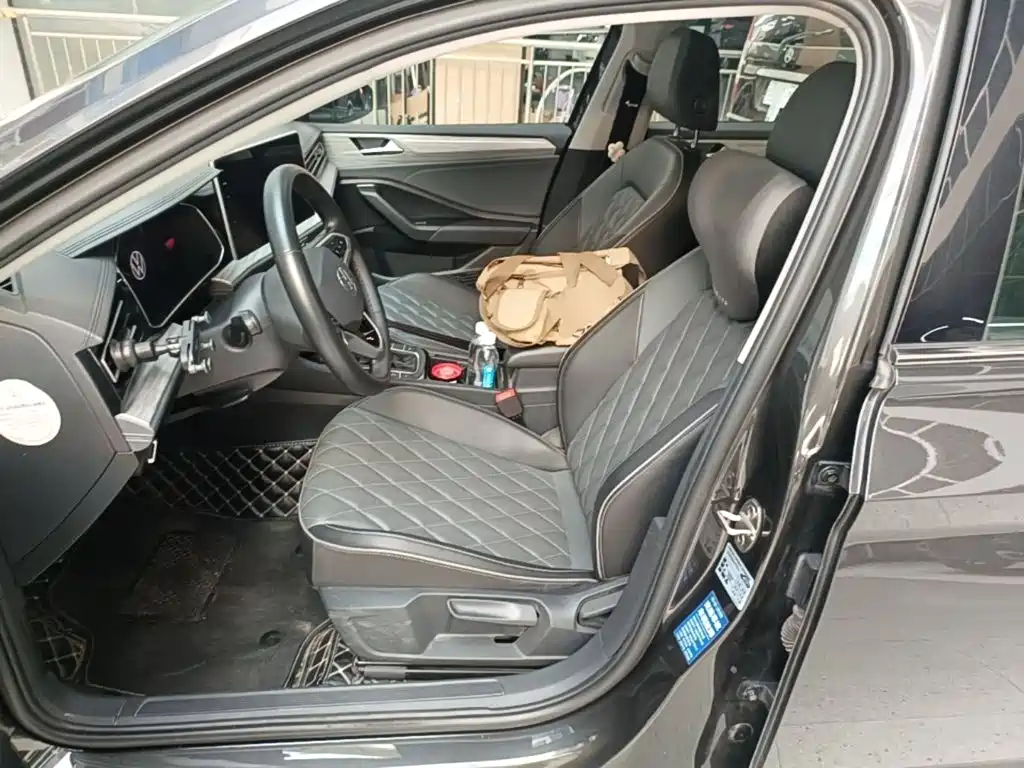 Volkswagen Sagitar — миниатюра 15