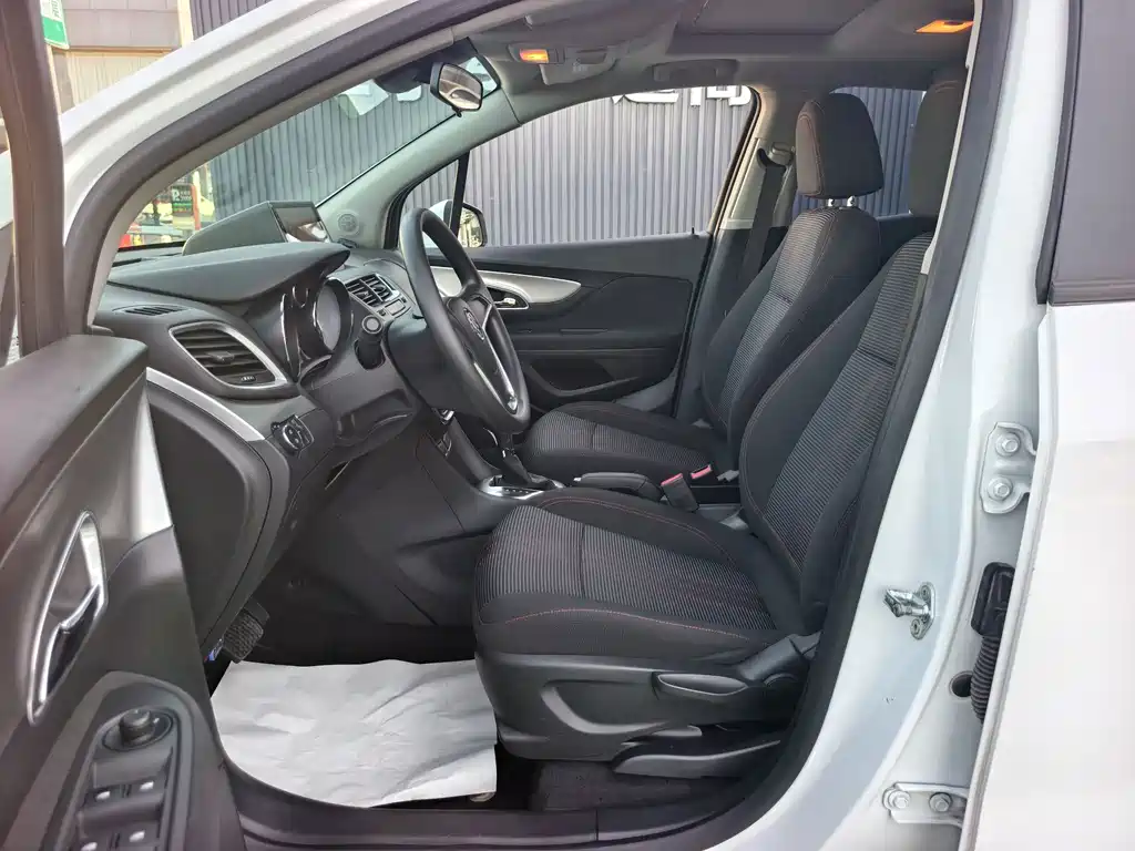 Buick Encore — миниатюра 8