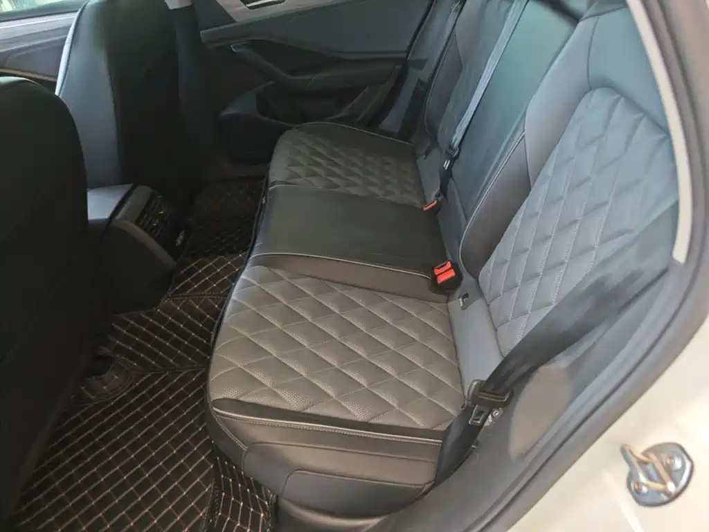 Volkswagen Sagitar — миниатюра 17
