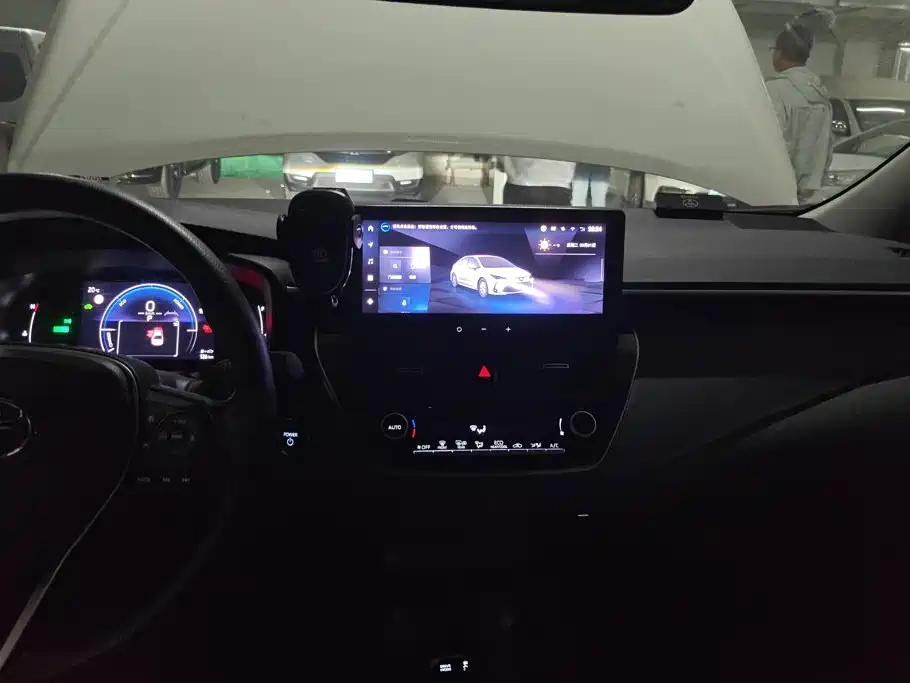 Toyota Corolla — миниатюра 13