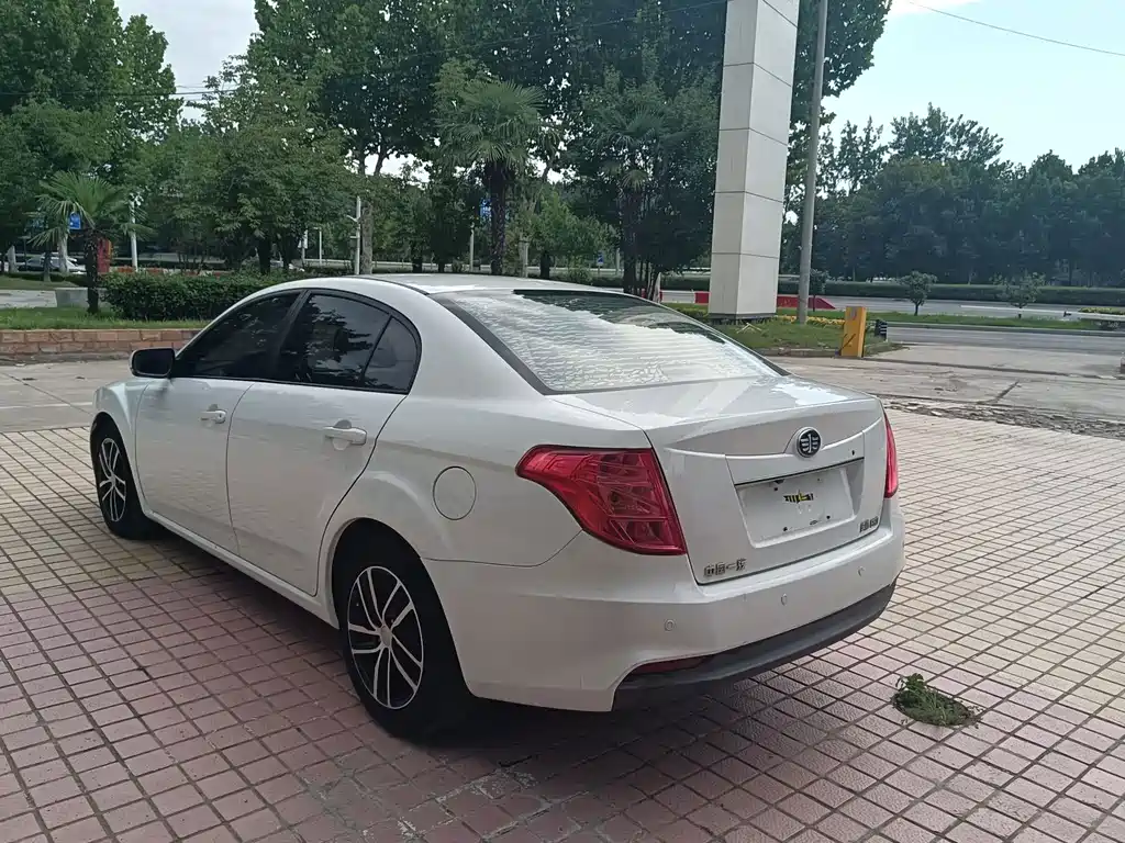 Bestune B50 — миниатюра 16