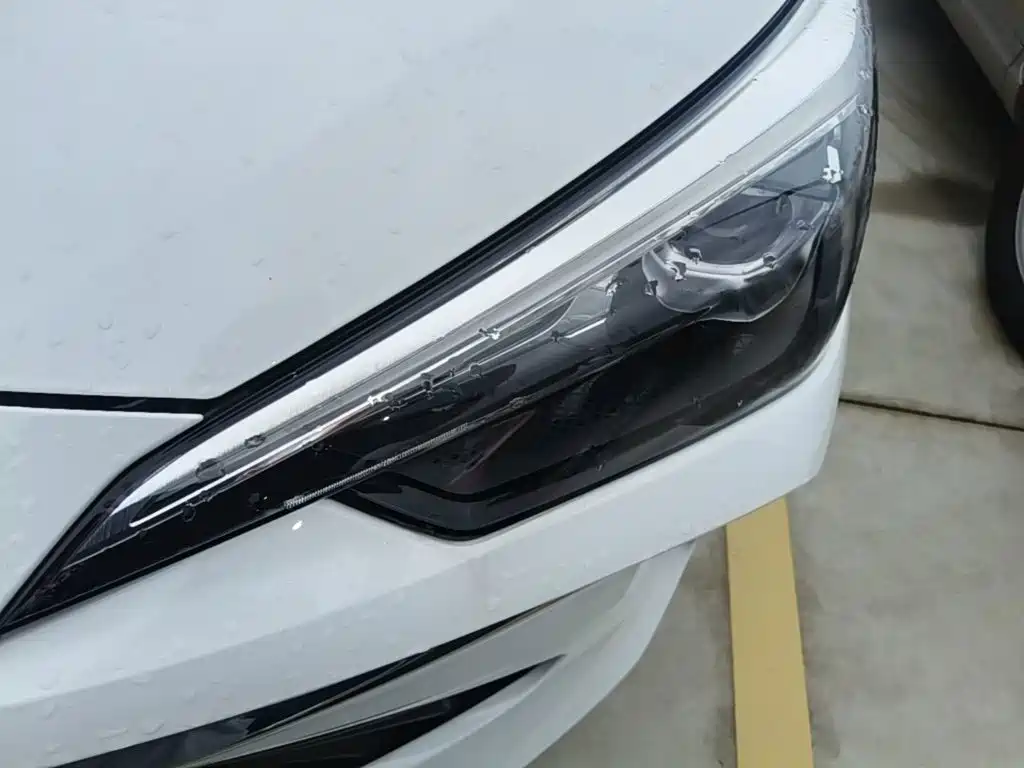 Roewe i5 — миниатюра 24