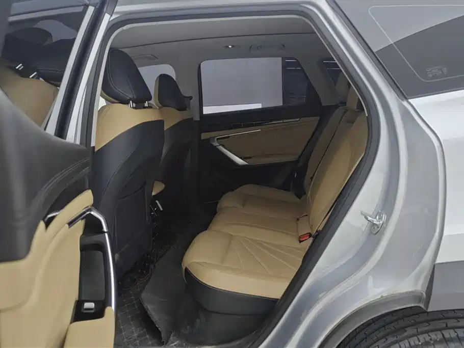 GEELY AUTOMOBILE BOYUE L