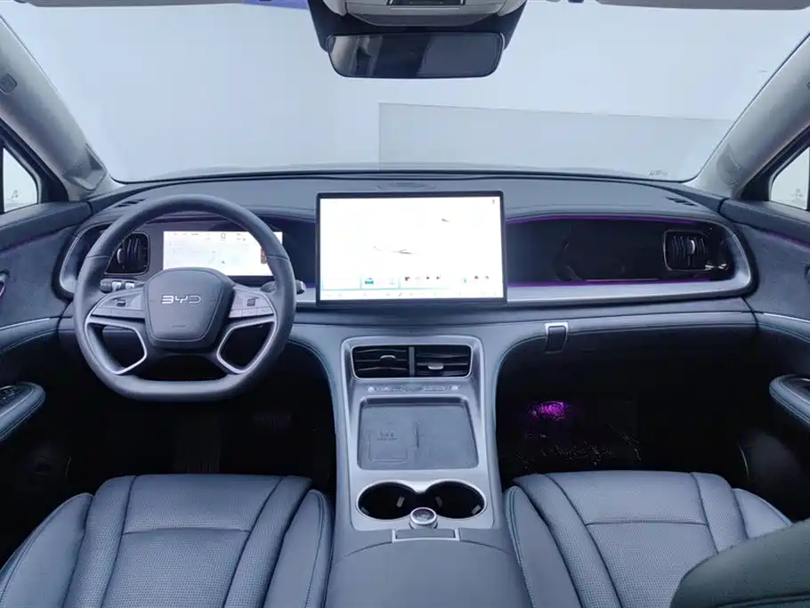 BYD SEA LION 07 DM I