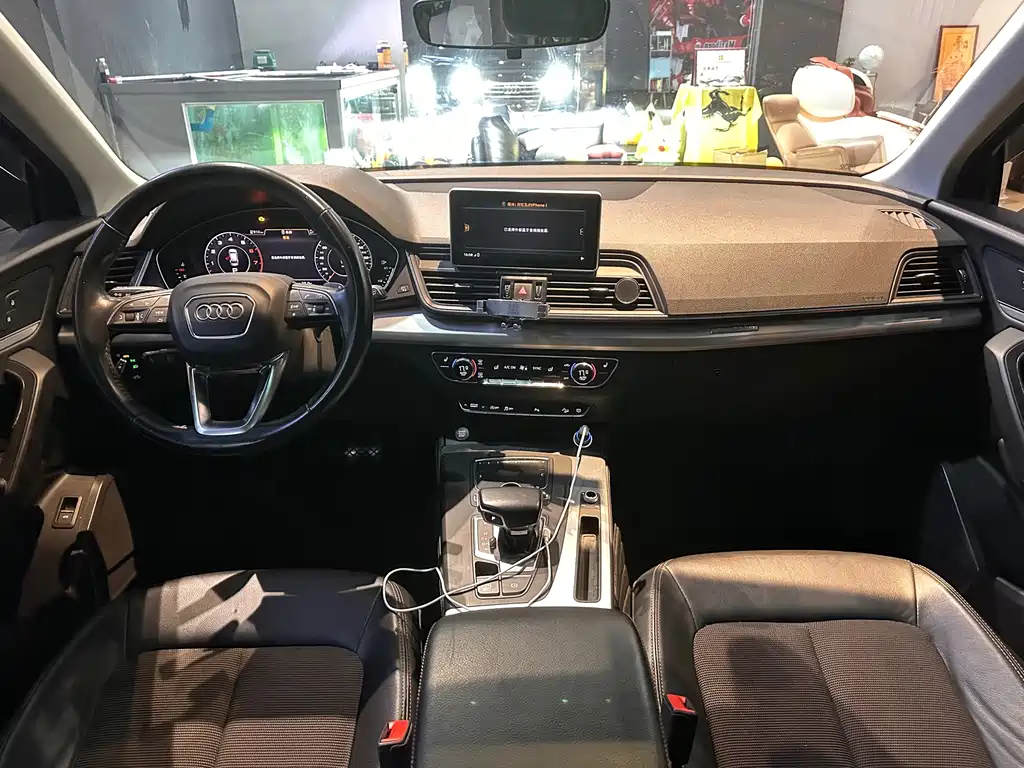 Audi Q5L — миниатюра 10