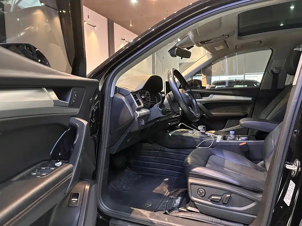 Audi Q5L — миниатюра 7