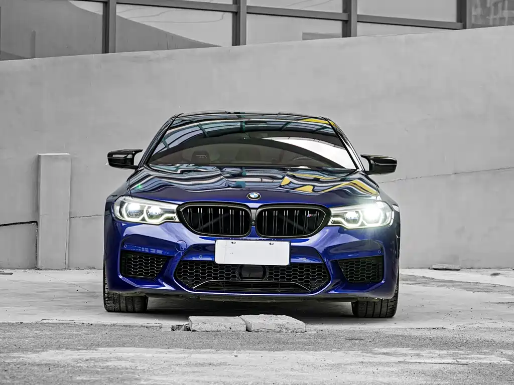 BMW M5