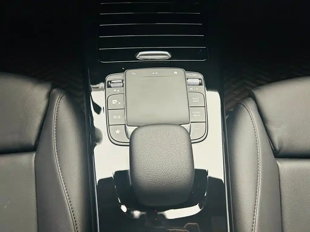 Mercedes-Benz A-Class — миниатюра 17