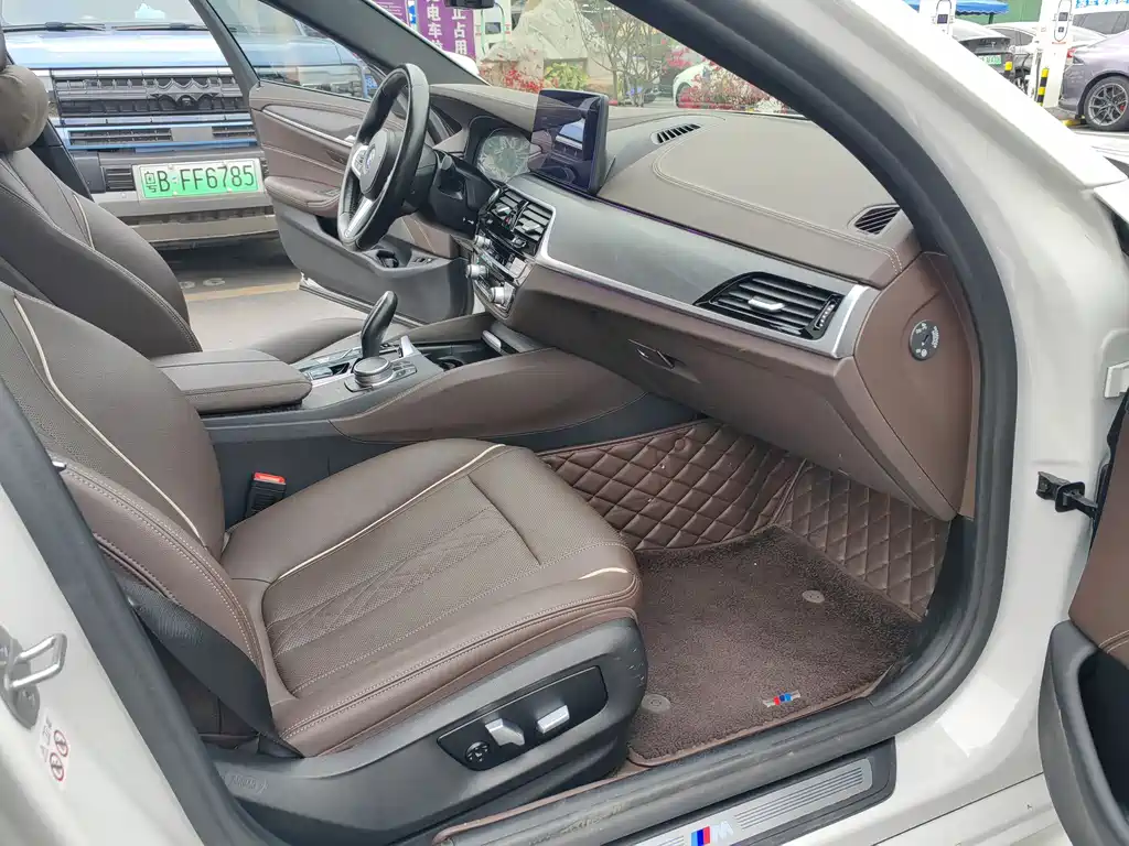 BMW 5 SERIES NEW ENERGY