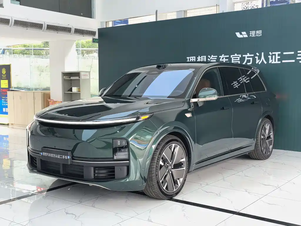 Li Auto Li L9 2025