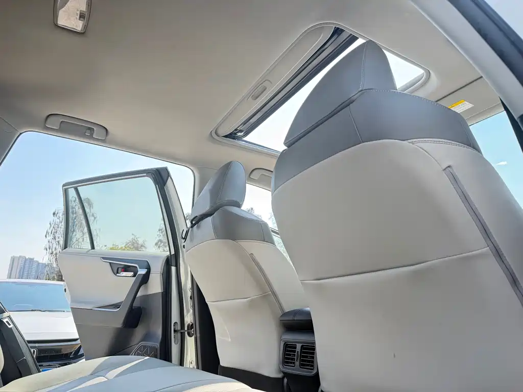 TOYOTA RAV4 RONGFANG