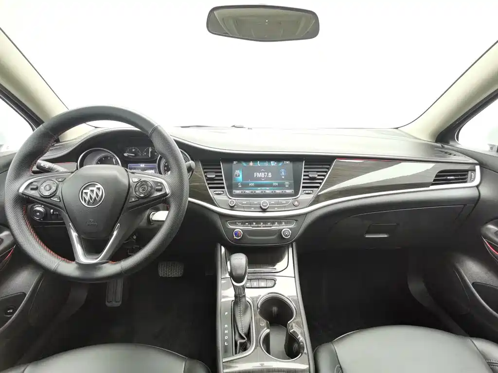 Buick Verano — миниатюра 5