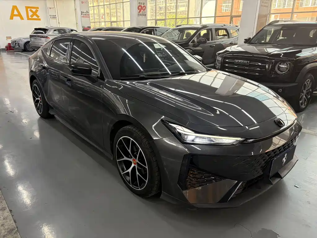 Changan UNI-V 2024