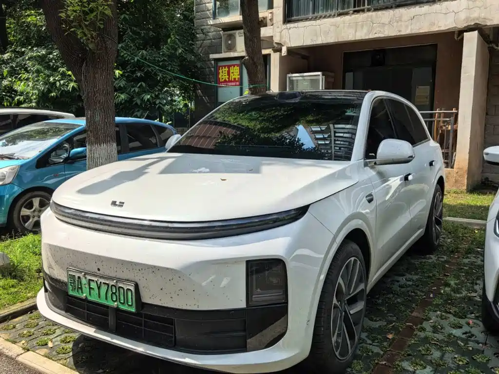 Li Auto Li L6 2025