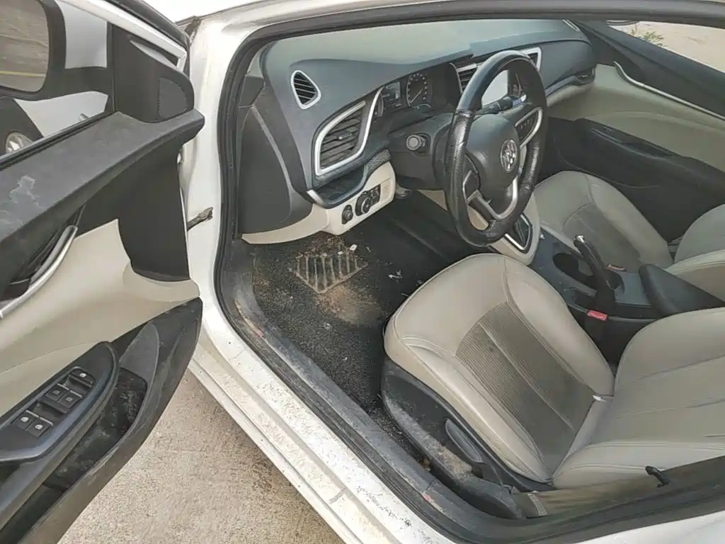 Buick Excelle — миниатюра 16