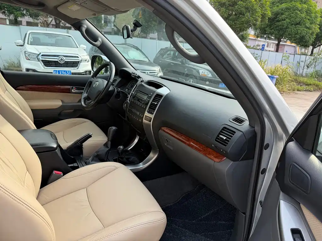Toyota Land Cruiser Prado 2004 GX 2.7 AT