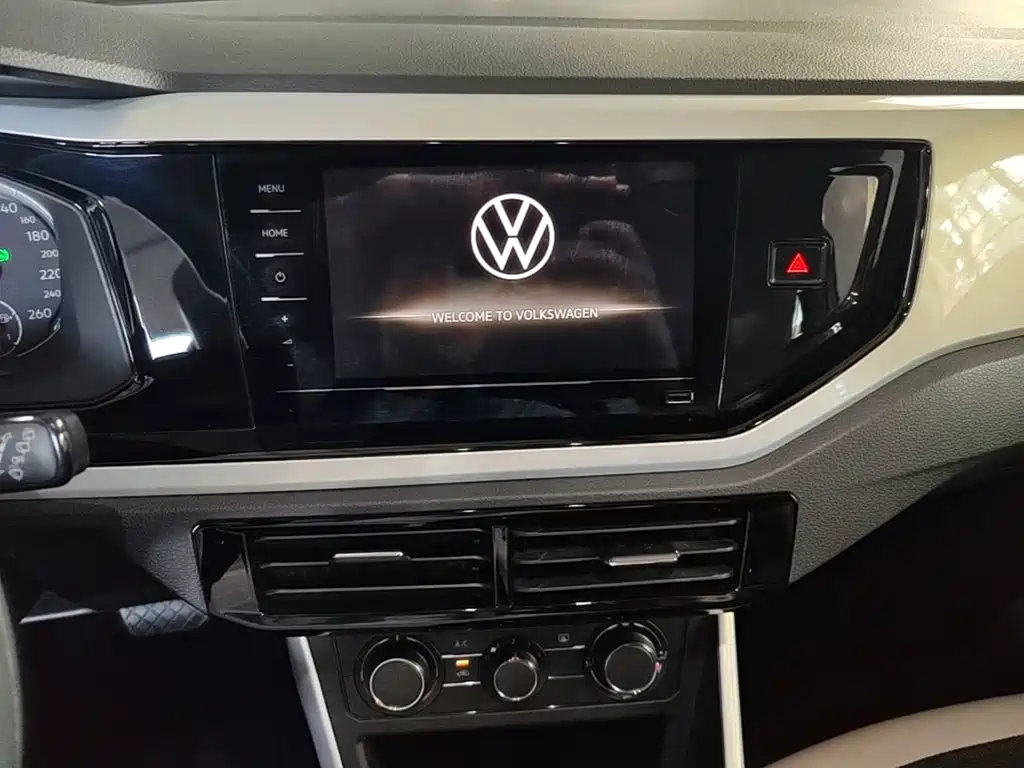 Volkswagen Polo — миниатюра 13