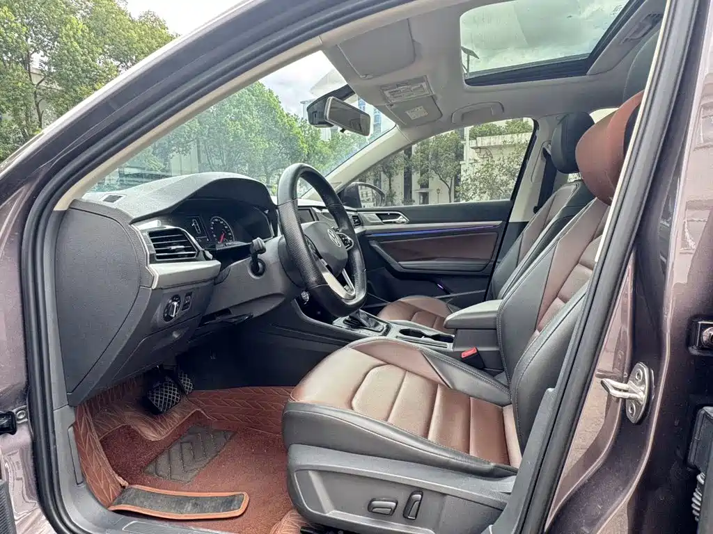Volkswagen Lavida 2019 280TSI DSG Luxury VI