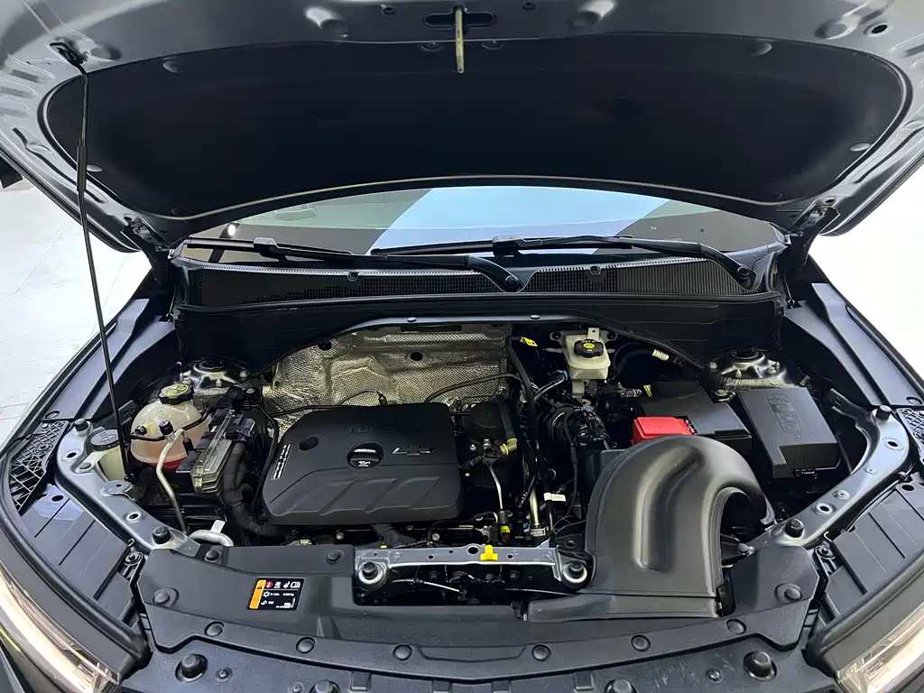 Chevrolet Tracker — миниатюра 18