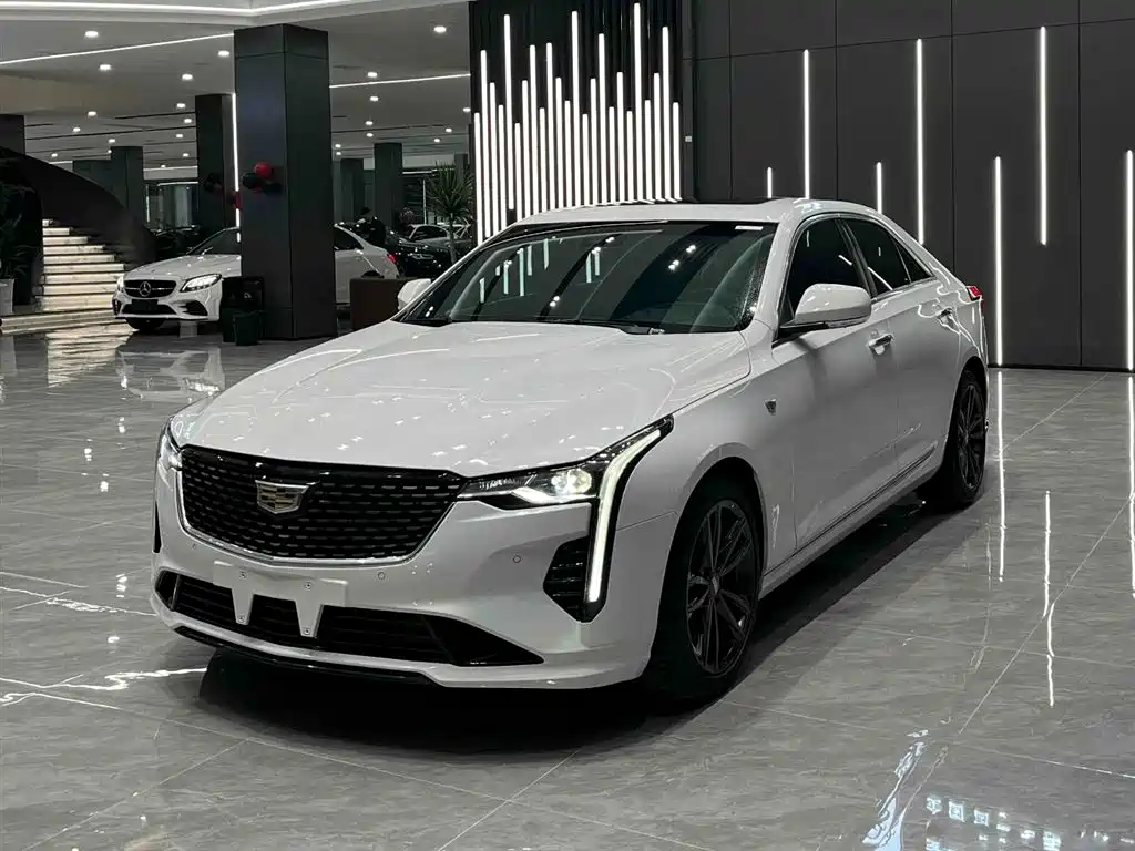 Cadillac CT4 2021