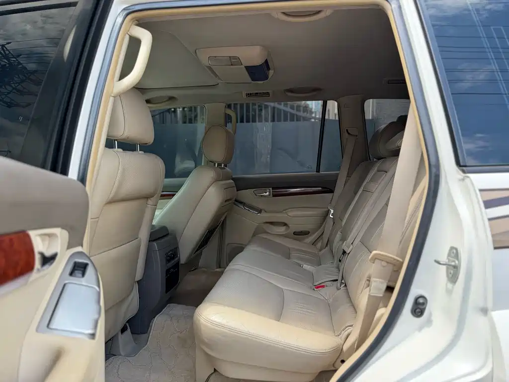 Toyota Prado — миниатюра 7