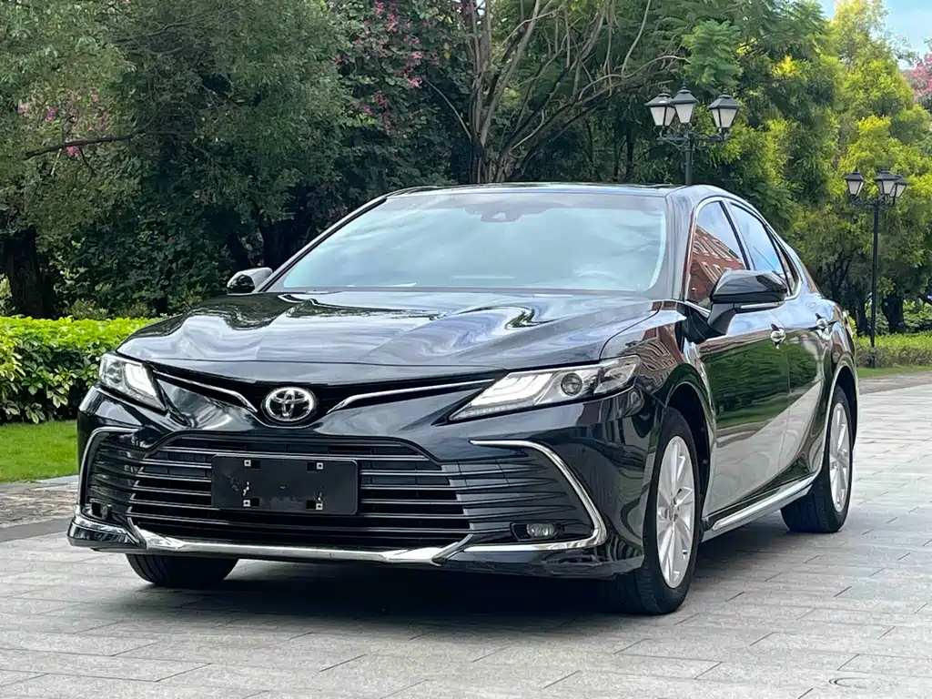 TOYOTA CAMRY