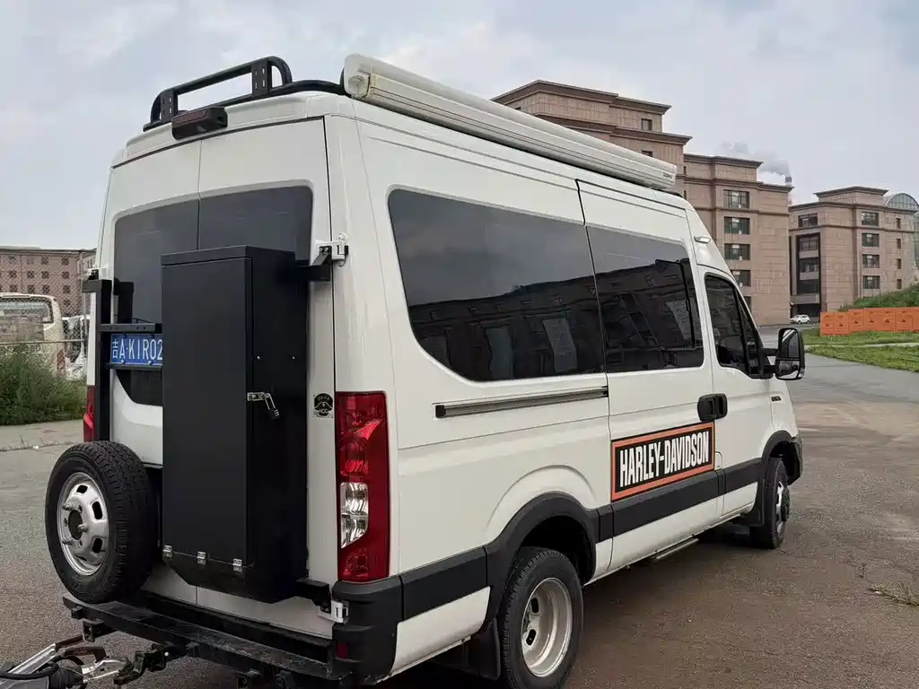 IVECO Ousheng — миниатюра 3
