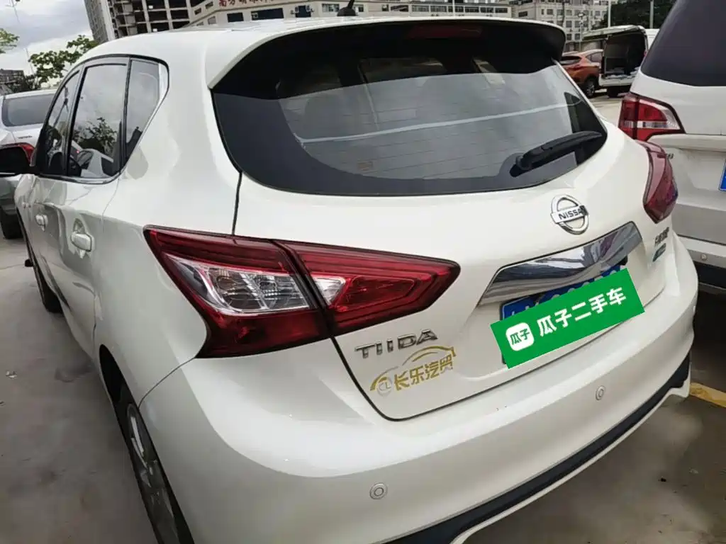 Nissan Tiida — миниатюра 5