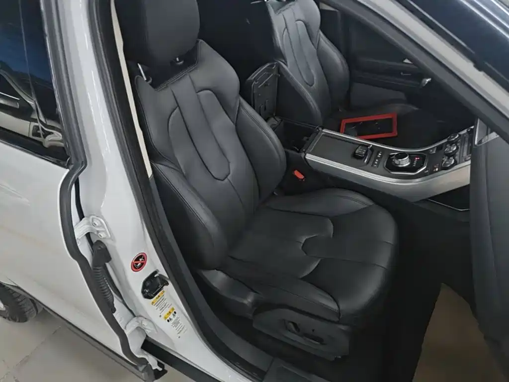 Land Rover Evoque — миниатюра 25