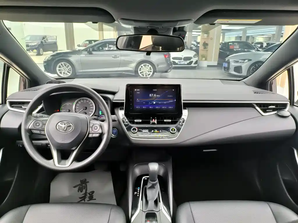 Toyota Corolla Levin 2019 1.8H E-CVT Luxury V