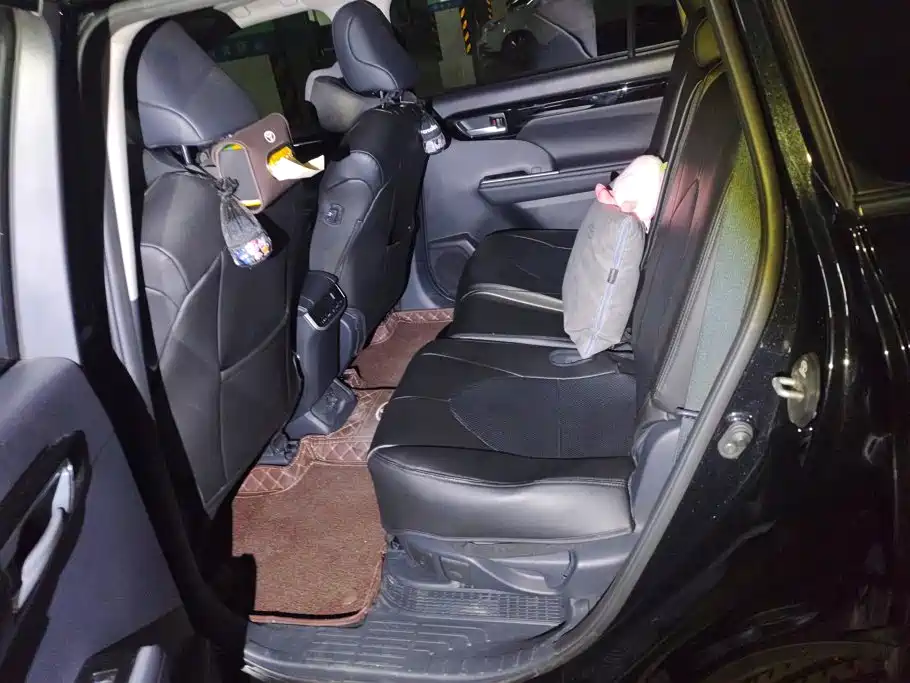 Toyota Highlander — миниатюра 11