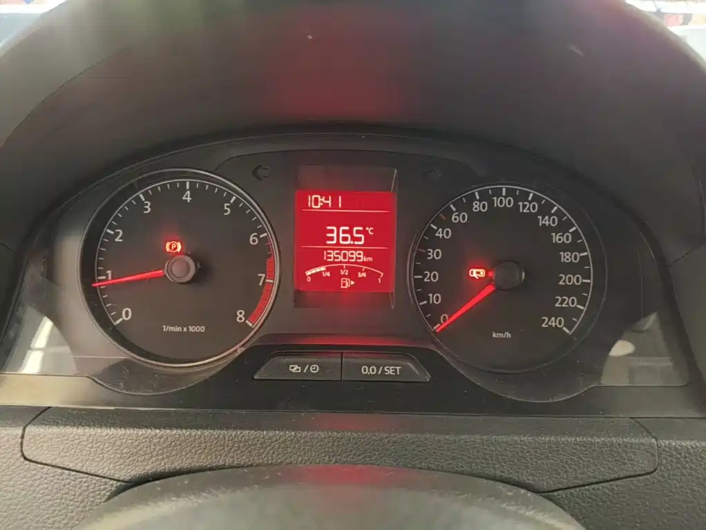 Volkswagen Santana — миниатюра 12
