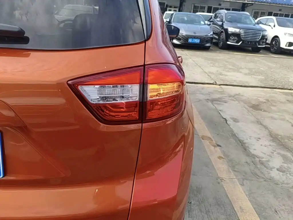 Changan CS15 — миниатюра 8