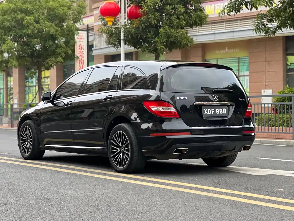 MERCEDES-BENZ R CLASS