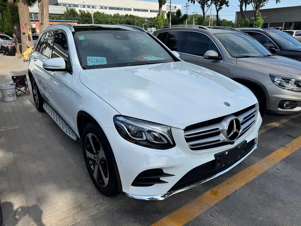 Mercedes-Benz GLC 2019 GLC 260 4MATIC Luxury
