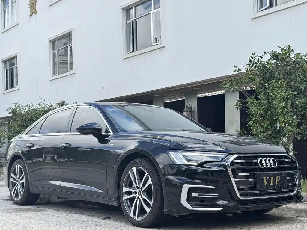 Audi A6L 2024 40 TFSI Luxury