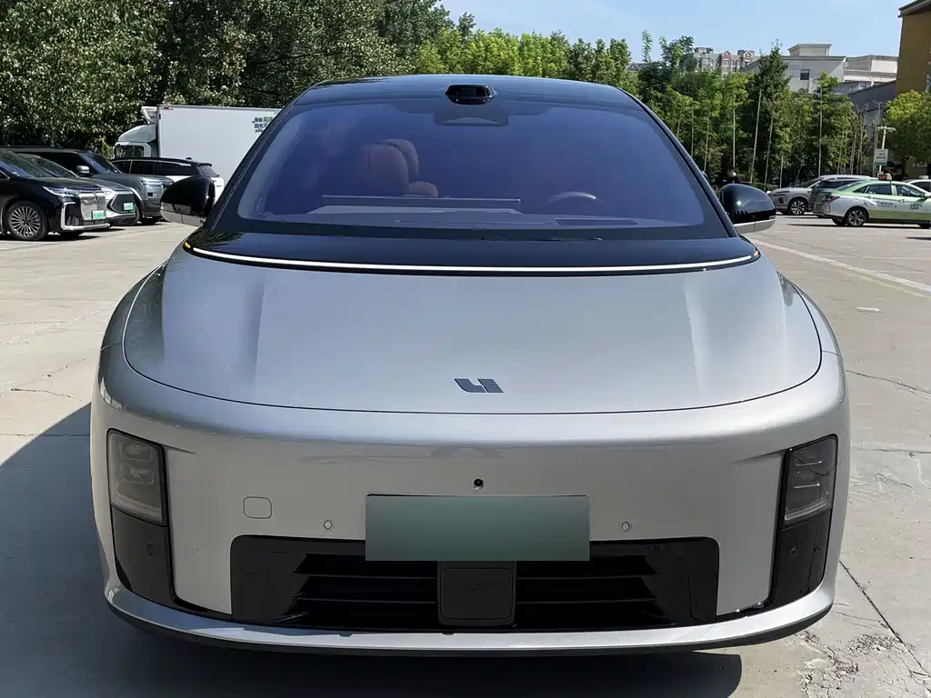 Li Auto Идеальный I8 — миниатюра 2