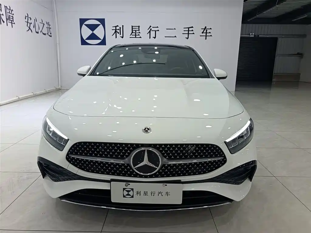 Mercedes-Benz A-Class A 2025 A 200 L Fashion