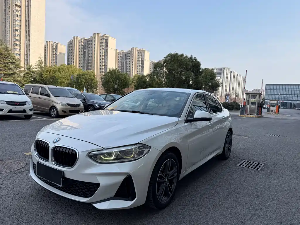 BMW 1 Series 2021
