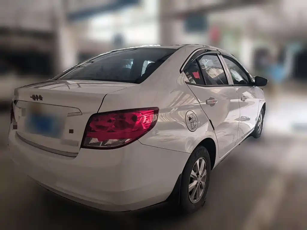 Chevrolet Sail — миниатюра 4
