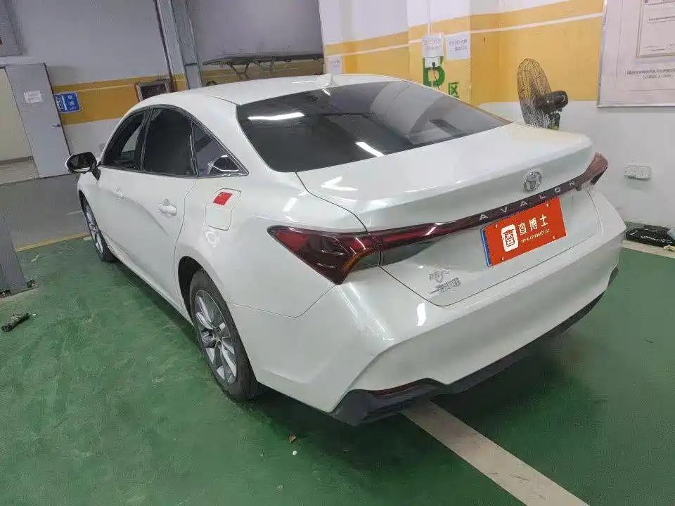Toyota Avalon — миниатюра 6