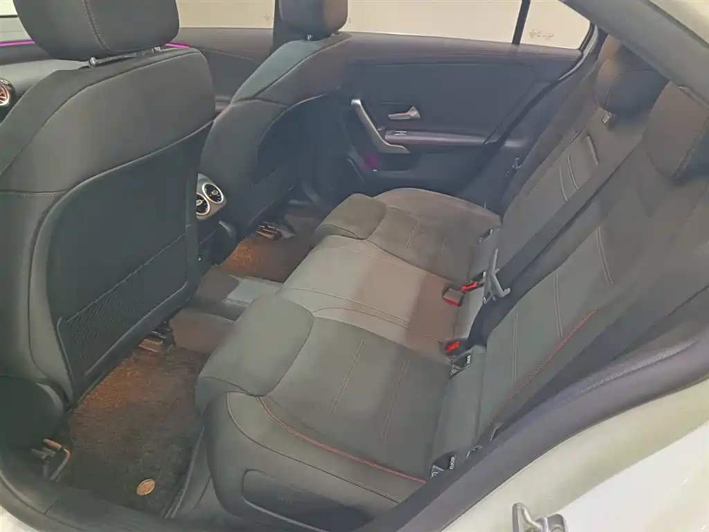 Mercedes-Benz A-Class A 2025 A 200 L Fashion