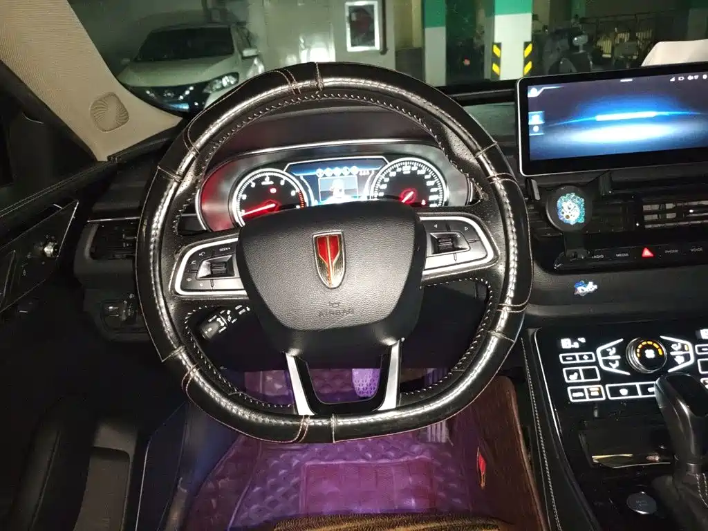 Hongqi Hongqi H5 — миниатюра 7
