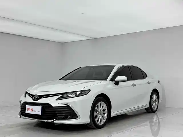 TOYOTA CAMRY 2024