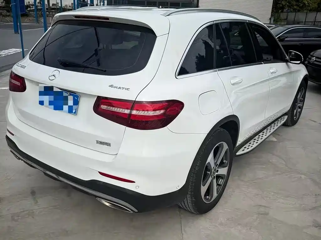 Mercedes-Benz GLC 2017 GLC 260 4MATIC Luxury