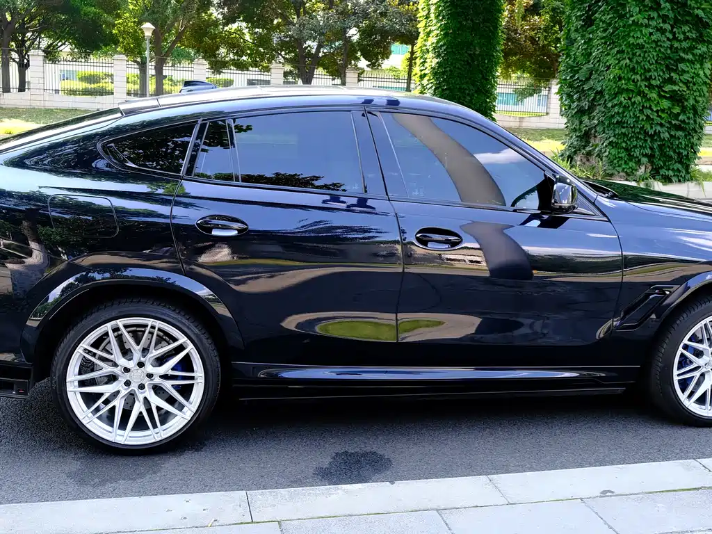 BMW X6 M 2022 X6 M