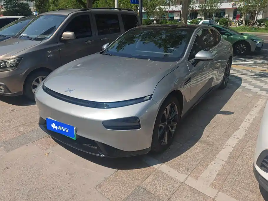 2022 Xpeng P7 - zdjęcie 1 z 16