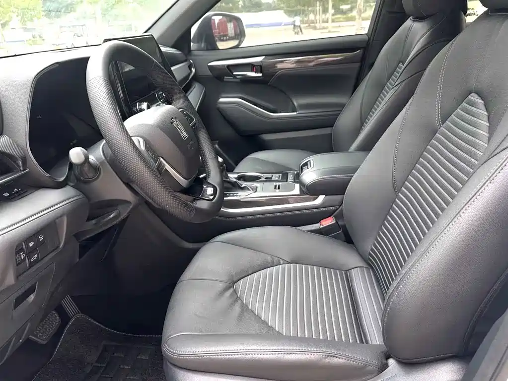Toyota Crown Kluger 2022 2.5L HEV Luxury