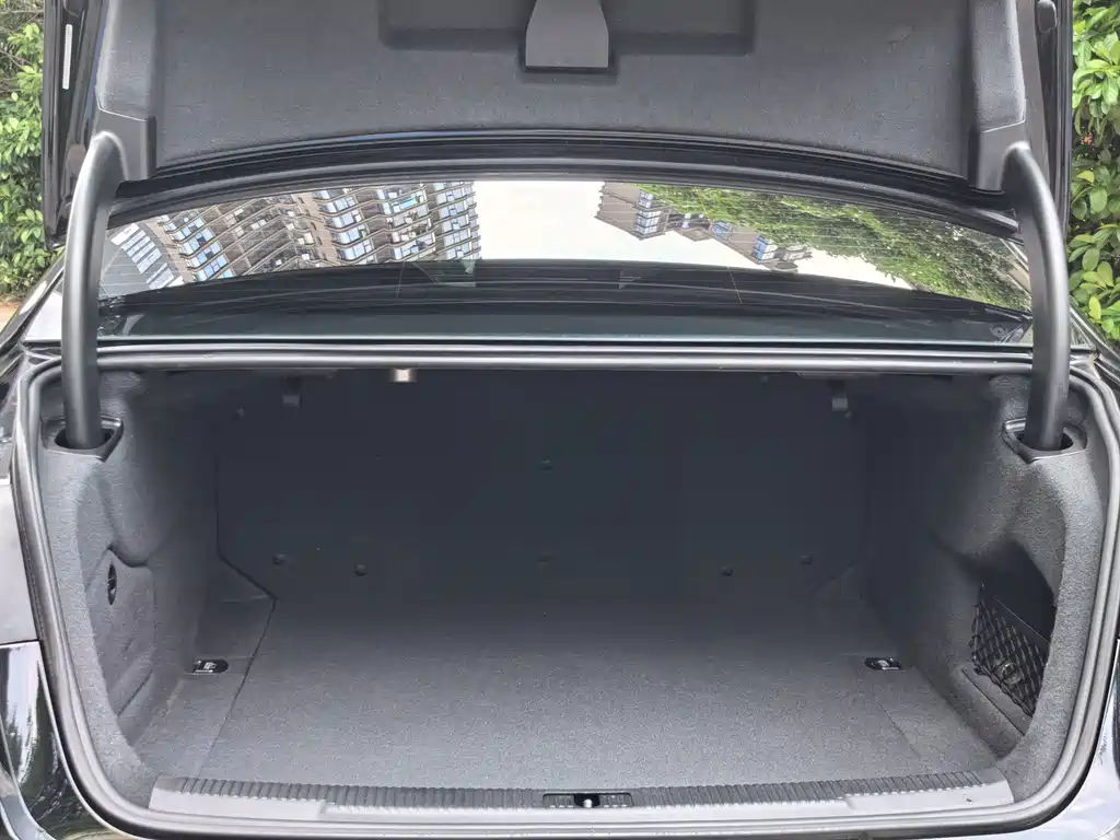 Audi A6L — миниатюра 14