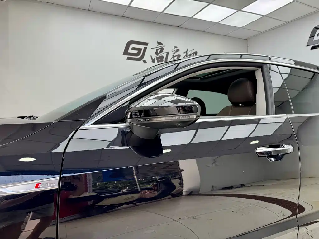 Audi A7L — миниатюра 5